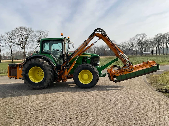 2008 john deere 6830 premium vierwielaangedreven landbouwtractor met maaiarm - afbeelding 45 van  49