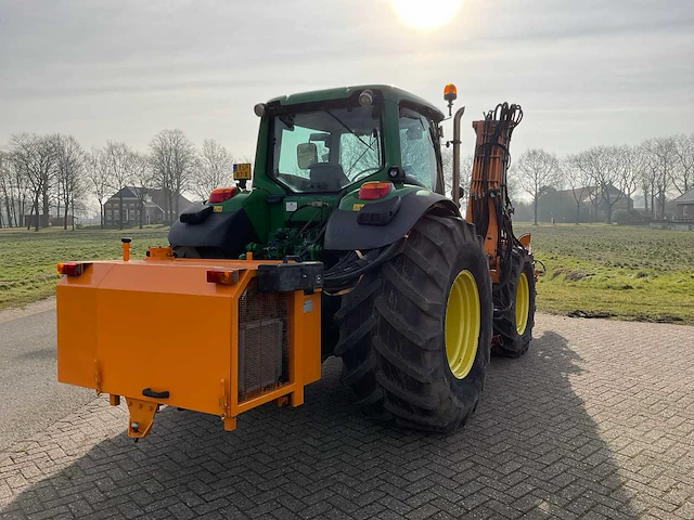 2008 john deere 6830 premium vierwielaangedreven landbouwtractor met maaiarm - afbeelding 47 van  49