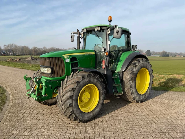 2008 john deere 6830 premium vierwielaangedreven landbouwtractor - afbeelding 1 van  38
