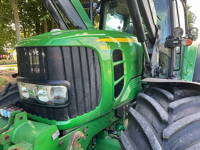 2008 john deere 6830 vierwielaangedreven landbouwtractor met voorlader - afbeelding 4 van  41