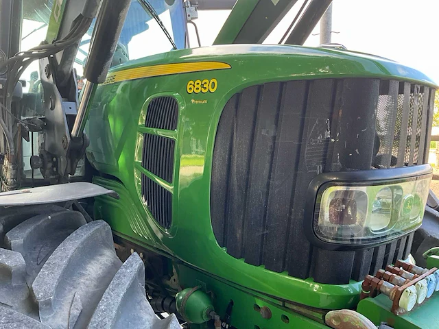 2008 john deere 6830 vierwielaangedreven landbouwtractor met voorlader - afbeelding 5 van  41