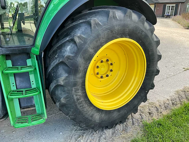 2008 john deere 6830 vierwielaangedreven landbouwtractor met voorlader - afbeelding 11 van  41
