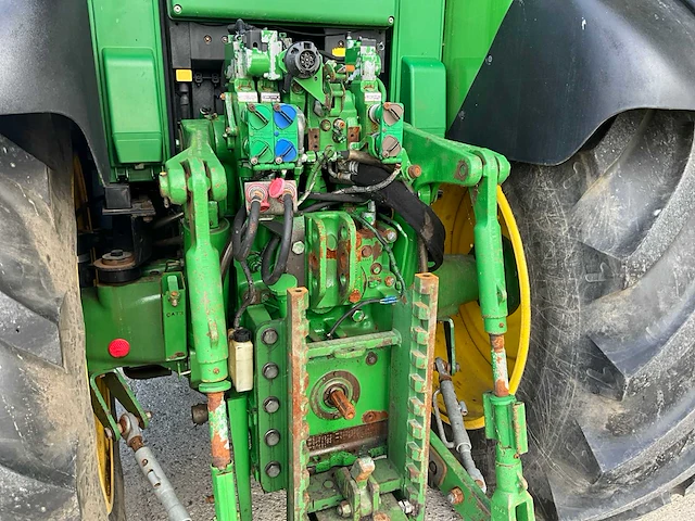 2008 john deere 6830 vierwielaangedreven landbouwtractor met voorlader - afbeelding 21 van  41