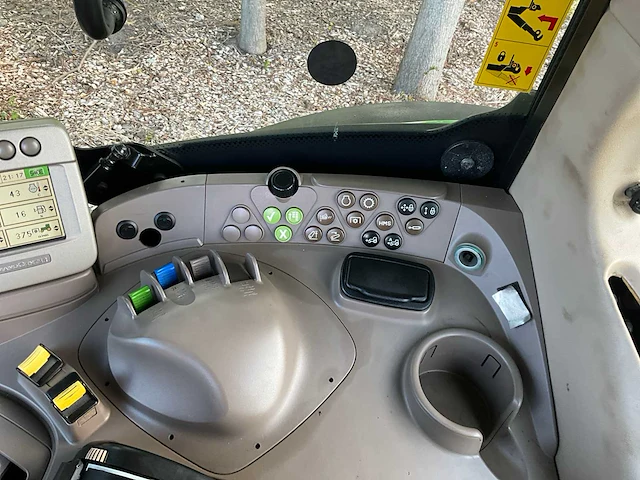 2008 john deere 6830 vierwielaangedreven landbouwtractor met voorlader - afbeelding 31 van  41