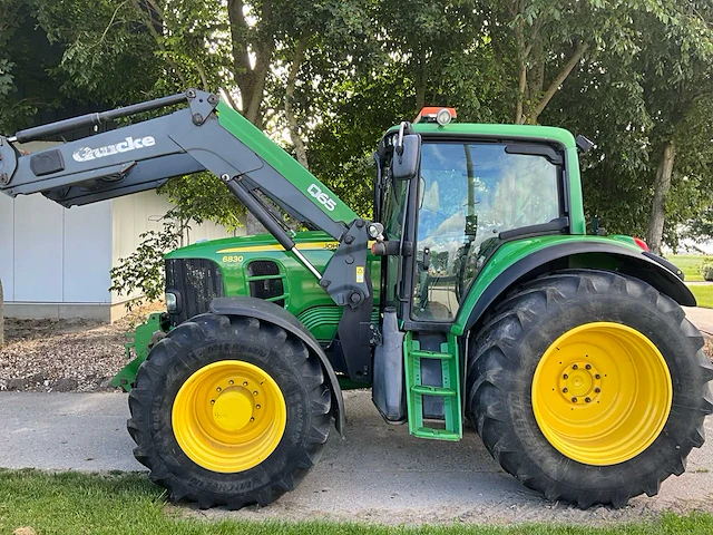 2008 john deere 6830 vierwielaangedreven landbouwtractor met voorlader - afbeelding 38 van  41