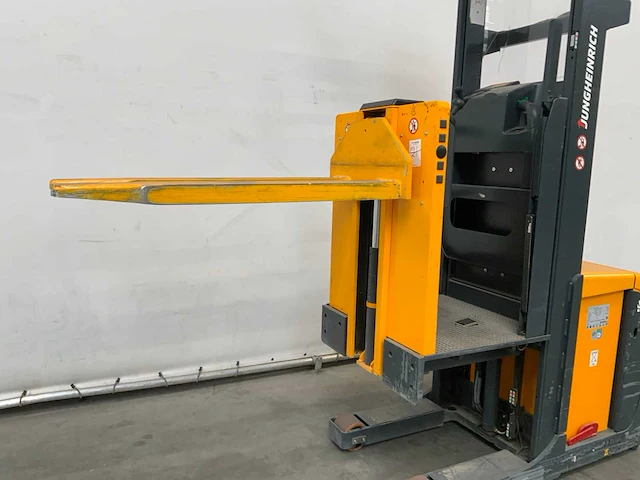 2008 jungheinrich eks110 orderpicker met accu van 2024 - afbeelding 11 van  19