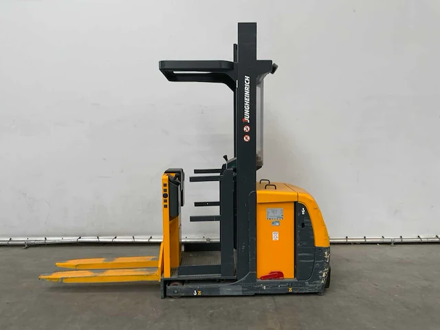 2008 jungheinrich eks110 orderpicker met accu van 2024 - afbeelding 13 van  19