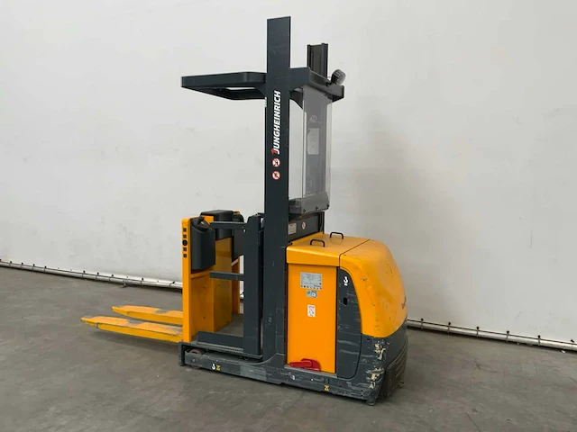 2008 jungheinrich eks110 orderpicker met accu van 2024 - afbeelding 14 van  19