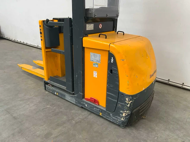 2008 jungheinrich eks110 orderpicker met accu van 2024 - afbeelding 15 van  19