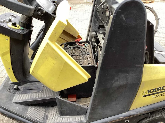 2008 kärcher km120/150r zelfrijdende veegmachine - afbeelding 2 van  14