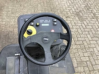 2008 kärcher km120/150r zelfrijdende veegmachine - afbeelding 11 van  14