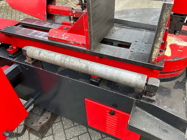 2008 karmetal 400 kdg metalen horizontale bandzaagmachine - afbeelding 6 van  17