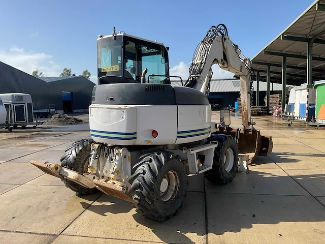 2008 komatsu pw 98mr-6 banden graafmachine - afbeelding 34 van  38