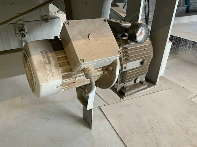 2008 leif & lorentz b3 lineaire spuitmachine - afbeelding 6 van  30