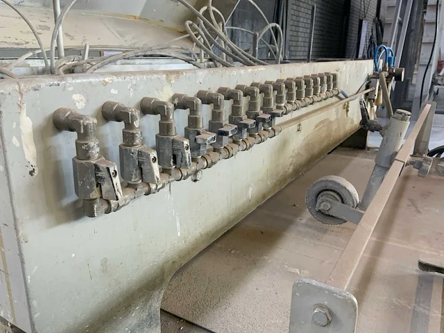 2008 leif & lorentz b3 lineaire spuitmachine - afbeelding 18 van  30