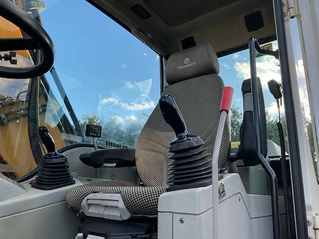 2008 liebherr a900c litronic banden graafmachine - afbeelding 8 van  29
