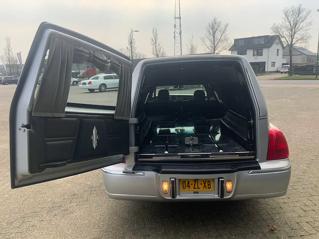 2008 lincoln towncar superior rouwauto - afbeelding 29 van  43