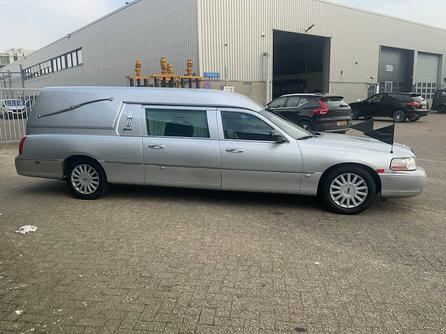 2008 lincoln towncar superior rouwauto - afbeelding 39 van  43