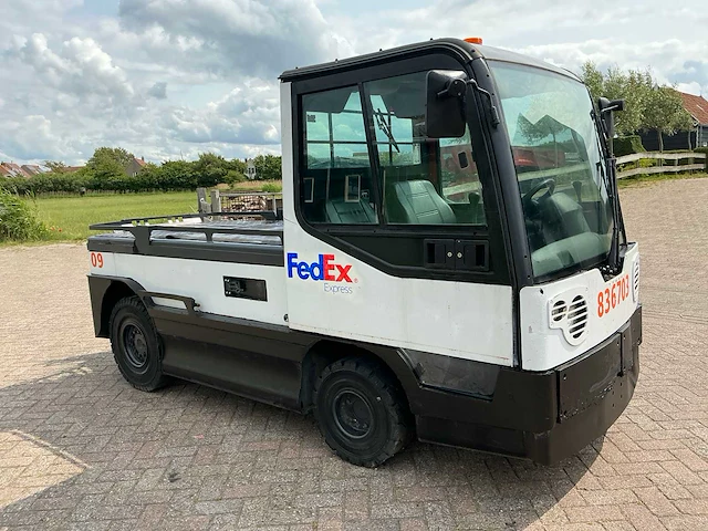 2008 linde p250 utility tractor - afbeelding 18 van  24
