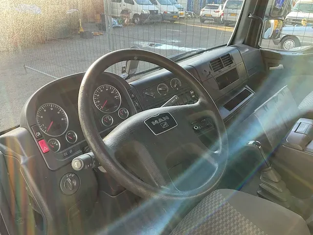 2008 man 180 tgl bedrijfswagen - afbeelding 7 van  24