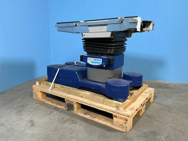 2008 maquet alphamaxx 1133 operatietafel - afbeelding 1 van  8