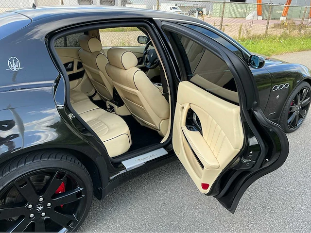 2008 maserati quattroporte sport gt personenauto - afbeelding 13 van  34