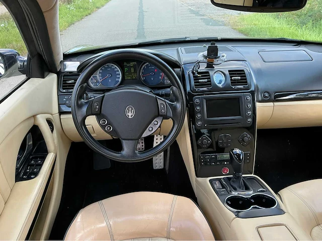 2008 maserati quattroporte sport gt personenauto - afbeelding 17 van  34