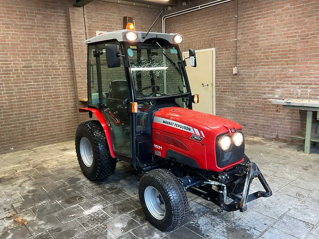 2008 massey ferguson 1531 tweewielaangedreven landbouwtractor - afbeelding 12 van  24