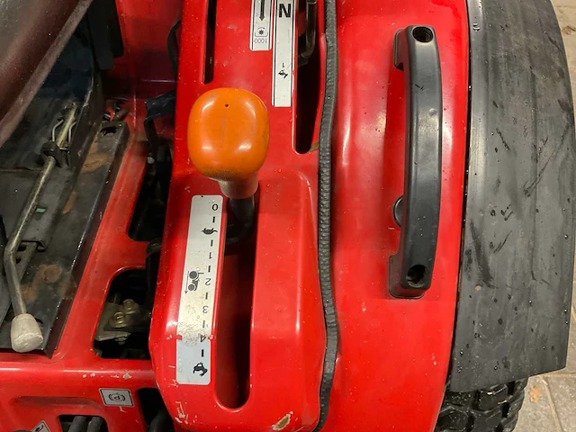 2008 massey ferguson 1531 tweewielaangedreven landbouwtractor - afbeelding 4 van  26