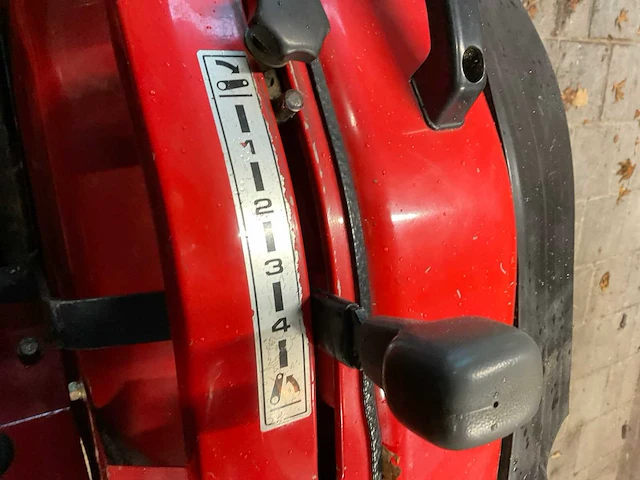 2008 massey ferguson 1531 tweewielaangedreven landbouwtractor - afbeelding 7 van  26