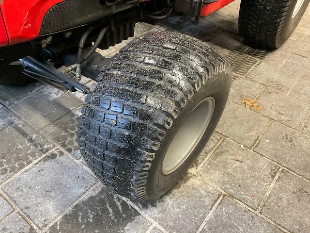 2008 massey ferguson 1531 tweewielaangedreven landbouwtractor - afbeelding 15 van  26