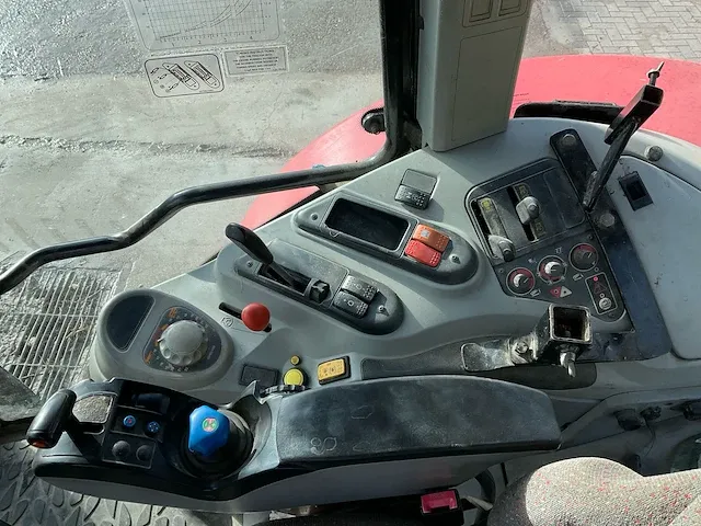 2008 massey ferguson 6455 dyna-6 vierwielaangedreven landbouwtractor - afbeelding 17 van  28