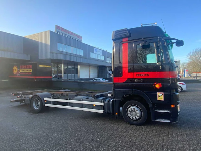 2008 mercedes-benz actros 930.03 1832l vrachtwagen container carrier 99-bjl-9 - afbeelding 23 van  42