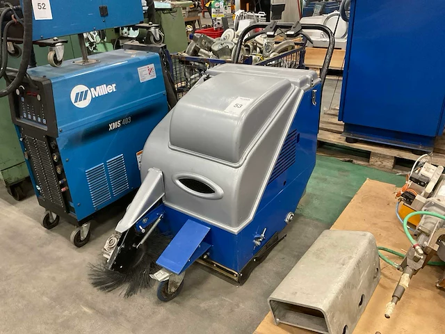 2008 mp 50bt zelfrijdende veegmachine - afbeelding 1 van  7