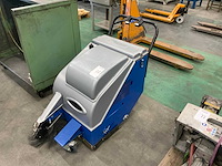 2008 mp 50bt zelfrijdende veegmachine - afbeelding 1 van  7