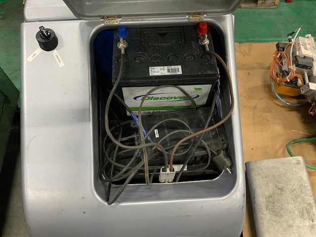 2008 mp 50bt zelfrijdende veegmachine - afbeelding 4 van  7