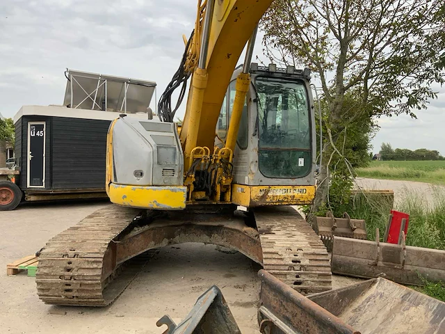 2008 new holland / kobelco e225bsr rupsgraafmachine - afbeelding 19 van  20