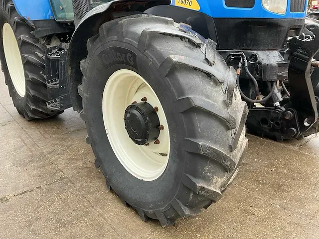 2008 new holland t6070 vierwielaangedreven landbouwtractor - afbeelding 5 van  34