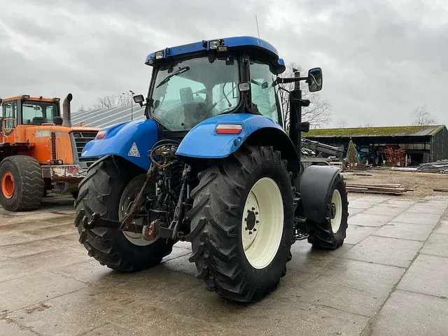 2008 new holland t6070 vierwielaangedreven landbouwtractor - afbeelding 23 van  34