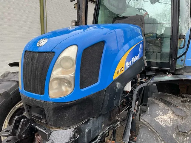 2008 new holland t6070 vierwielaangedreven landbouwtractor - afbeelding 33 van  34