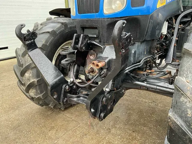 2008 new holland t6070 vierwielaangedreven landbouwtractor - afbeelding 34 van  34