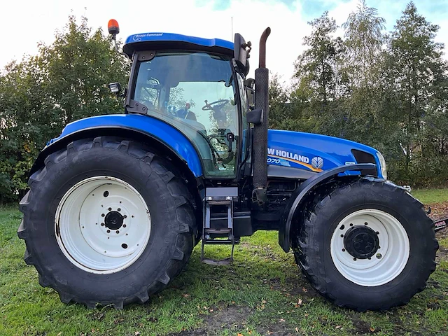 2008 new holland t6070 vierwielaangedreven landbouwtractor - afbeelding 33 van  37