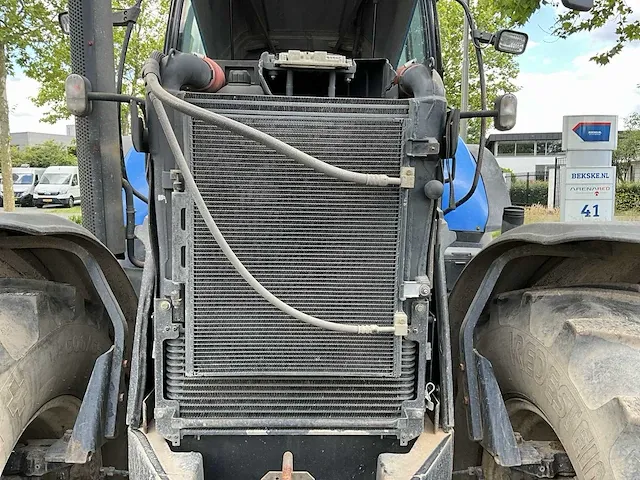 2008 new holland t7030 vierwielaangedreven landbouwtractor - afbeelding 28 van  46