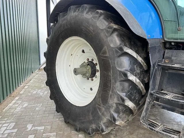 2008 new holland t7050 vierwielaangedreven landbouwtractor - afbeelding 6 van  32