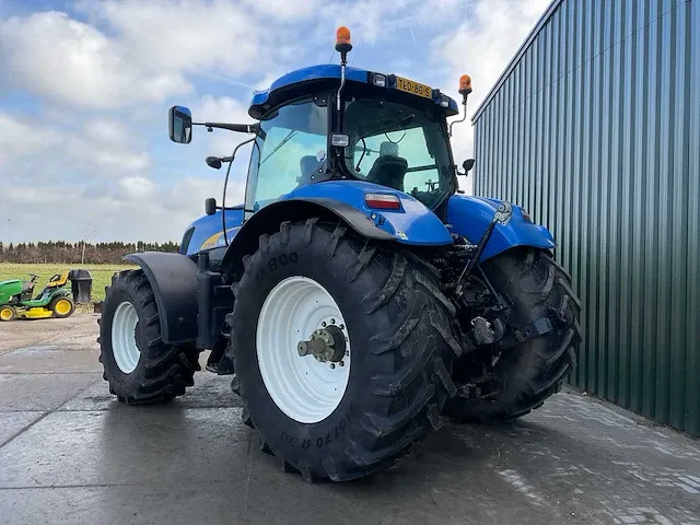 2008 new holland t7050 vierwielaangedreven landbouwtractor - afbeelding 23 van  32