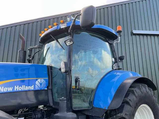 2008 new holland t7050 vierwielaangedreven landbouwtractor - afbeelding 27 van  32