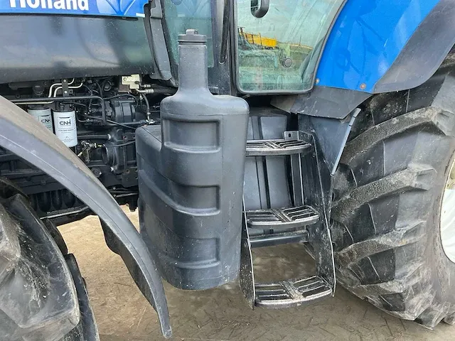 2008 new holland t7050 vierwielaangedreven landbouwtractor - afbeelding 28 van  32