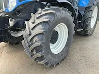 2008 new holland t7050 vierwielaangedreven landbouwtractor - afbeelding 29 van  32
