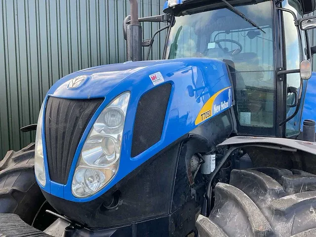 2008 new holland t7050 vierwielaangedreven landbouwtractor - afbeelding 30 van  32