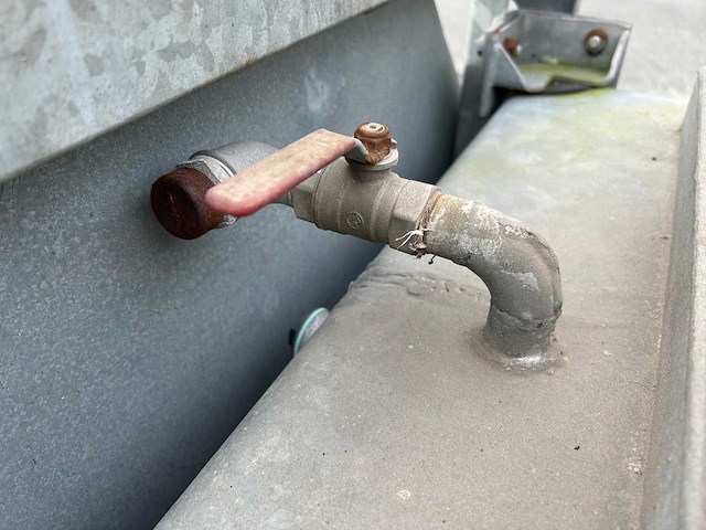 2008 otto dieseltank 1000l. - afbeelding 9 van  11